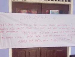 Warga Segel Kantor Desa Kerta, Ini Penjelasan Camat